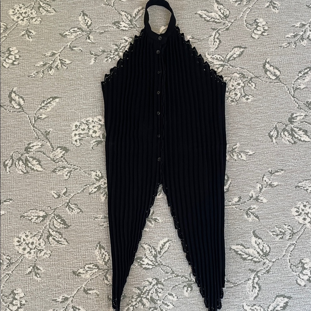 Vintage Issey Miyake Black pleaded  Halter top . button in the front.